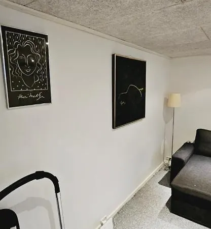 아파트 New York Basement *