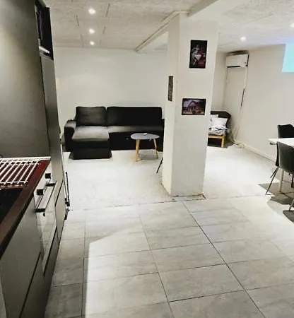 New York Basement 아파트 *